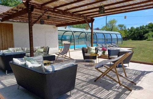 Trept House | Les Galapons
