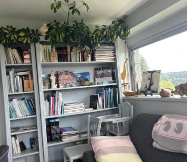 Saint-Alban-sur-Limagnole House | Les genêts