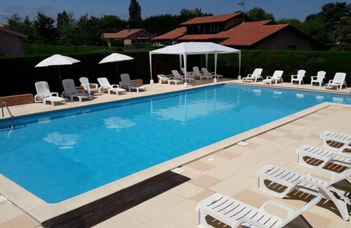 Eugenie-les-Bains Apartment | Les Genêts (T2 ground floor) with swimming pool