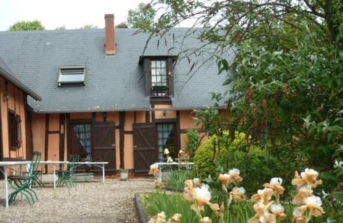 Montville House | Les Granges Du Bout De La Ville