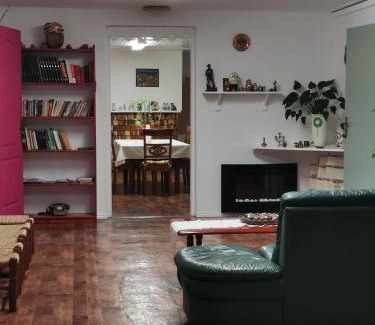 La Plaine des Cafres House | Les GREVILLEAS