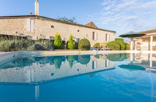 Gardonne Villa | Les Gueybauds - Four Bedroom Villa, Sleeps 8