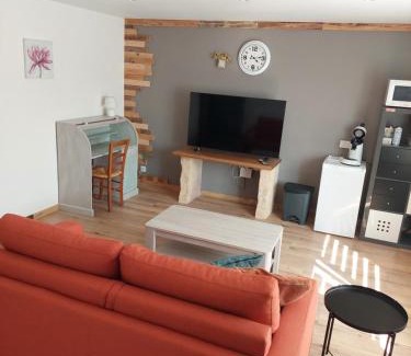 Laquenexy House | Les hirondelles