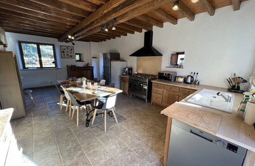 Saint-Sauveur-en-Puisaye House | Les Janets Grande Maison 12 Personnes Proche Guédelon