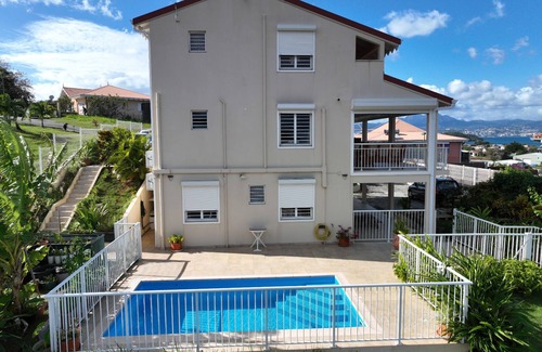 Les Jalna Apartment | Les JALNETTE: Tranquility and Bellevue