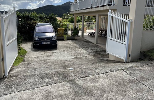 Les Jalna Apartment | Les JALNETTE: Tranquility and Bellevue