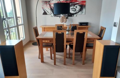 Villecresnes Apartment | LES JARDINS D'ATILLY