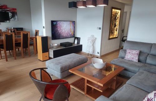 Villecresnes Apartment | LES JARDINS D'ATILLY