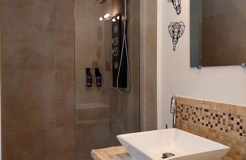 Murs Bed & Breakfast | Les Jardins d'Eleusis