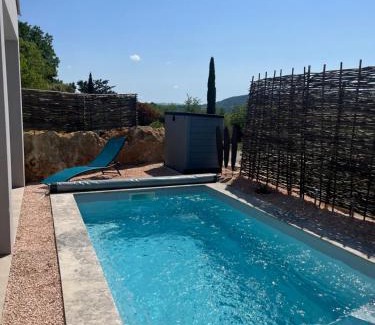 Puyvert Villa | Les jardins de la Gravière à 5 mn de Lourmarin avec piscine privée