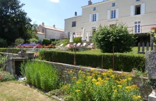 Xanton House | Les Jardins de Xanton