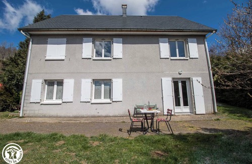 Besse-en-Chandesse House | Les Lilas - Besse-et-saint-anastaise