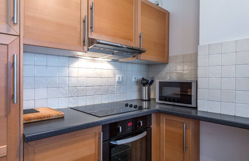 Bredannaz Apartment | LES LIBELLULES - Appartement surplombant le lac.