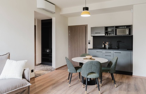 Le Vaudreuil Hotel | Les Lodges de Socrate