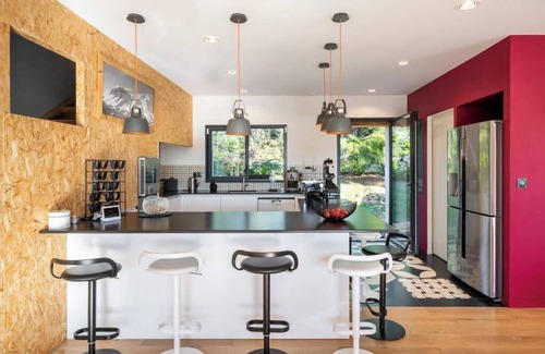 Saint-Didier-au-Mont-d'Or Villa | Les Muriers - Stunning wooden modern house