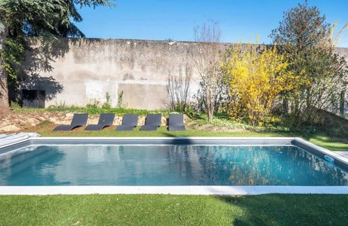 Saint-Didier-au-Mont-d'Or Villa | Les Muriers - Stunning wooden modern house