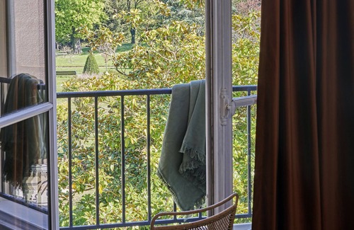 Saint-Germain-en-Laye Hotel | Les Maisons de Campagne – Maison du Val