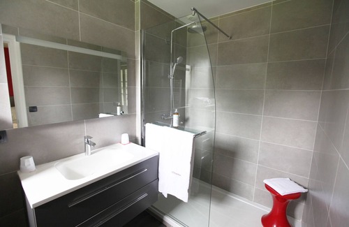 Rhone Hotel | Les Maritonnes Park & Vineyard