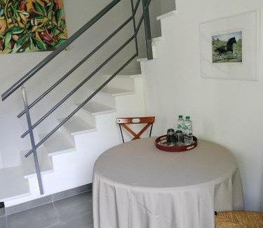 Olivet House | Les Mulotières