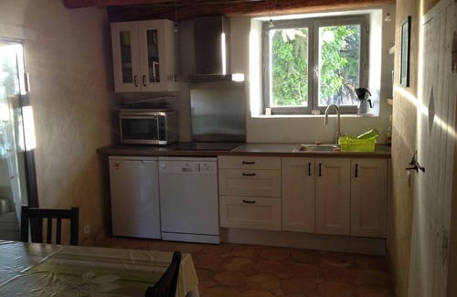 Gargas House | Les Mûriers: 55m2 gite for 2/4 people in a quiet location overlooking the Luberon and vineyards
