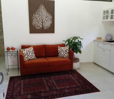 Cereste House | Les Néfliers Gîte