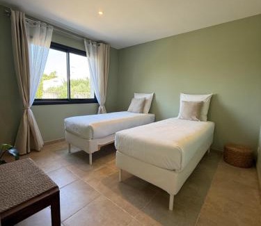 Bezouce House | Les Olivettes