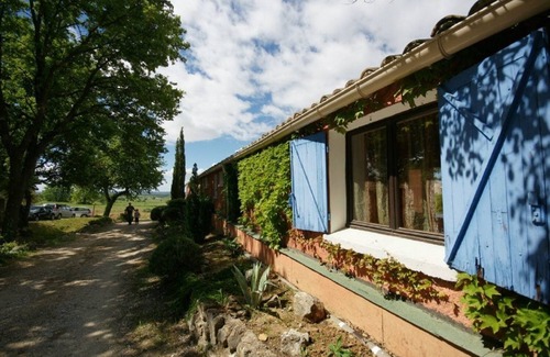 Saint-Dezery Apartment | Les Olivettes - Vintage Cottage