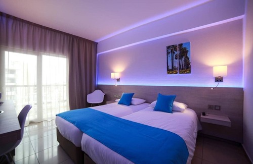 Larnaca Hotel | Les Palmiers Boutique Beach Hotel and Luxury Apartments in Larnaca