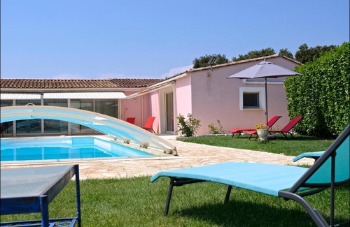 Grillon House | Les Pergolas de Richerenches