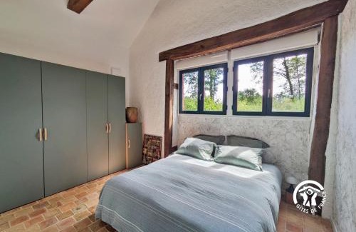 Montjean House | Les Petites Fontenelles