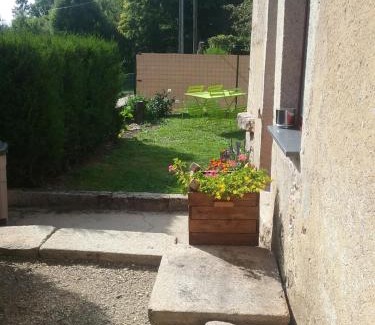Saint-Brisson House | Les petites Fourches