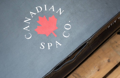 Val-des-Lacs Ski Chalet | Les Petits Chalets - Mini Chalets with private spa 20min from Tremblant