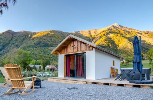 Aspres-les-Corps Ski Chalet | Les Petits Ecrins - Chalets avec spas privatifs