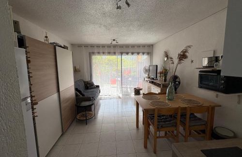 Ghisonaccia Apartment | Les pieds dans l eau de Betty Ghisonaccia plage 50 m