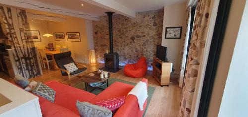 Montaillou House | Les Quatre Saisons