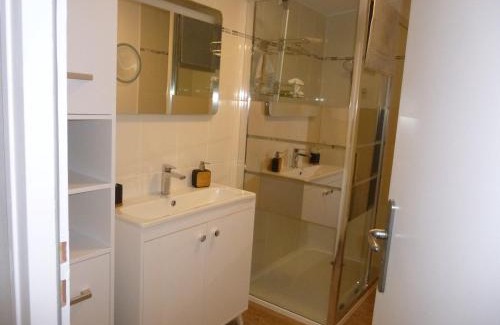 Moncontour House | LES RIVES DE LA DIVE les chambres 123 coaching
