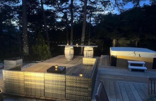 Valderoure House | Les rocailles