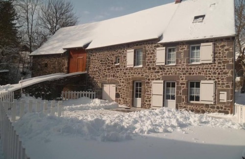 Saulzet-le-Froid House | Les Rouchoux - Saulzet-le-froid