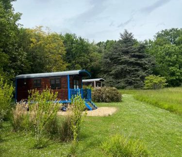 Montcaret House | Les roulottes de Fonroques - logement insolite dans la nature