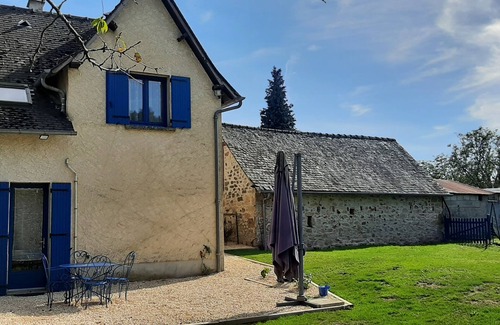 Saint-Bonnet-l'Enfantier Apartment | Les Sabots D'angélina Appartement de Charme au Cœur de la Campagne Corrézienne