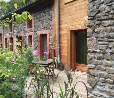 Saint-Symphorien-sur-Coise Bed & Breakfast | Les Sittelles de Bamboche