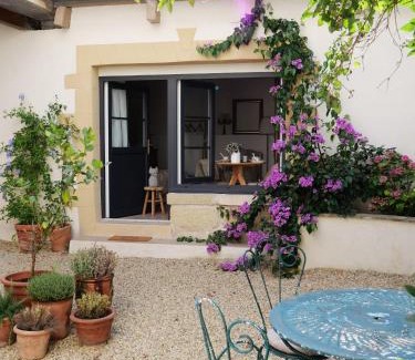 Aigues-Vives Apartment | Les Songes d'Augustine
