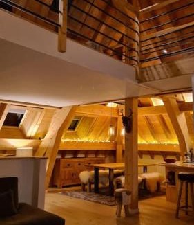 Monetier-les-Bains Apartment | Les Suites du Monetier, alliant le charme et l'authenticité d'un chalet de prestige au cœur du village