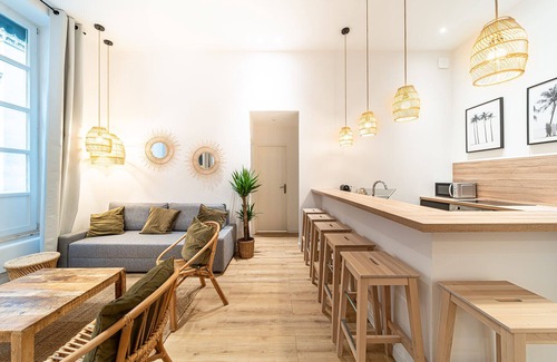 1st Arrondissement Apartment | Les Suites de l'Opéra - Apartment Barbara for 10 people