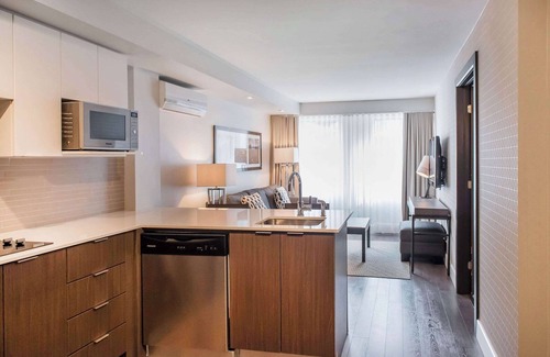 Hull Hotel | Les Suites Victoria, an Ascend Collection Hotel