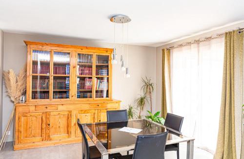 Saint-Martin-de-Crau House | Les Tournesols
