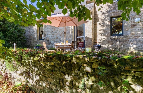 Elliant House | Les Trois Baudets by Interhome