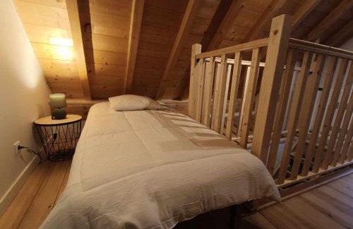 Saint-Mamet Ski Chalet | Les trois chalets - jardin terrasse 7 personnes - Saint Mamet Luchon