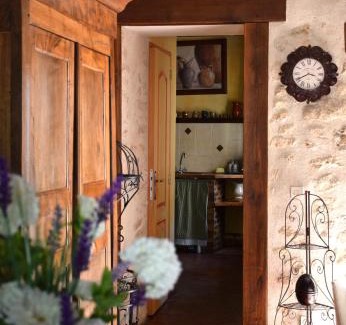 Provins House | Les Volets Bleus