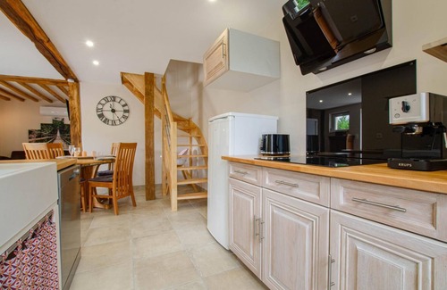 Brevonnes House | Les Volets Bleus & Les P'tits Cailloux